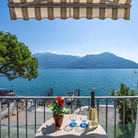 Casa Al Lago - Experience Apartment Brissago